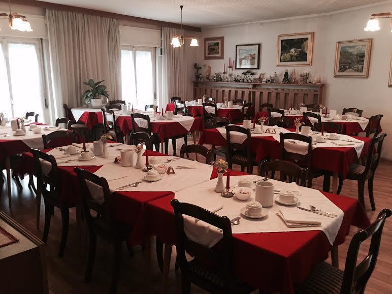 Hotel Garni Hirsch Canazei